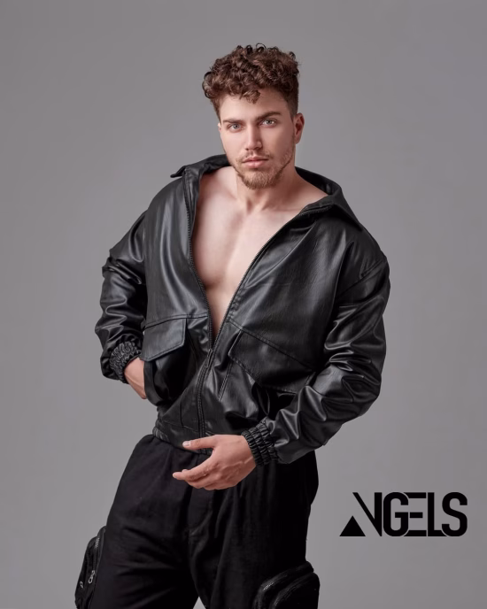 ژست عکاسی مدلینگ اسپرت و فشن برای اینستاگرام و ژورنال